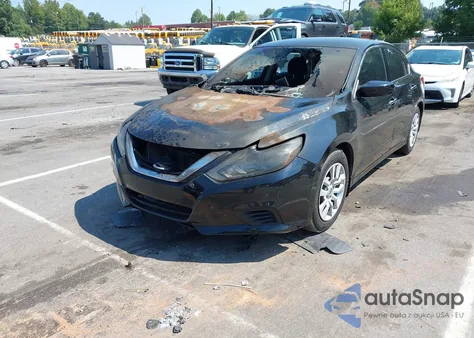 2018 Nissan Altima 2.5 S z USA, uszkodzony, nr VIN 1N4AL3AP4JC220059